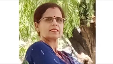 Photo of सन्तानले पाएको पुरस्कारले दिलाएको खुशी